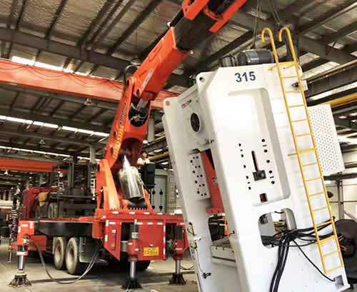 凯里提升工作效率，选择优质折臂吊租赁服务