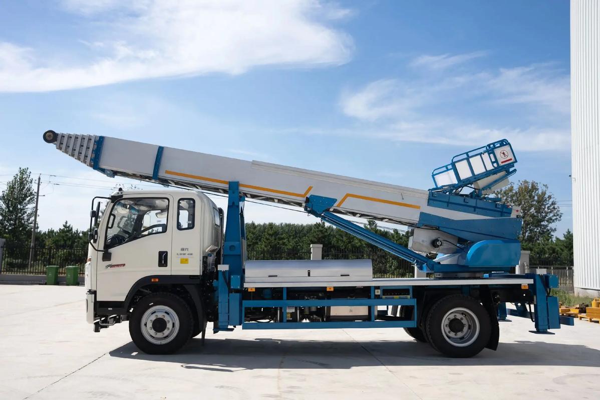 凯里云梯上料车租赁费用