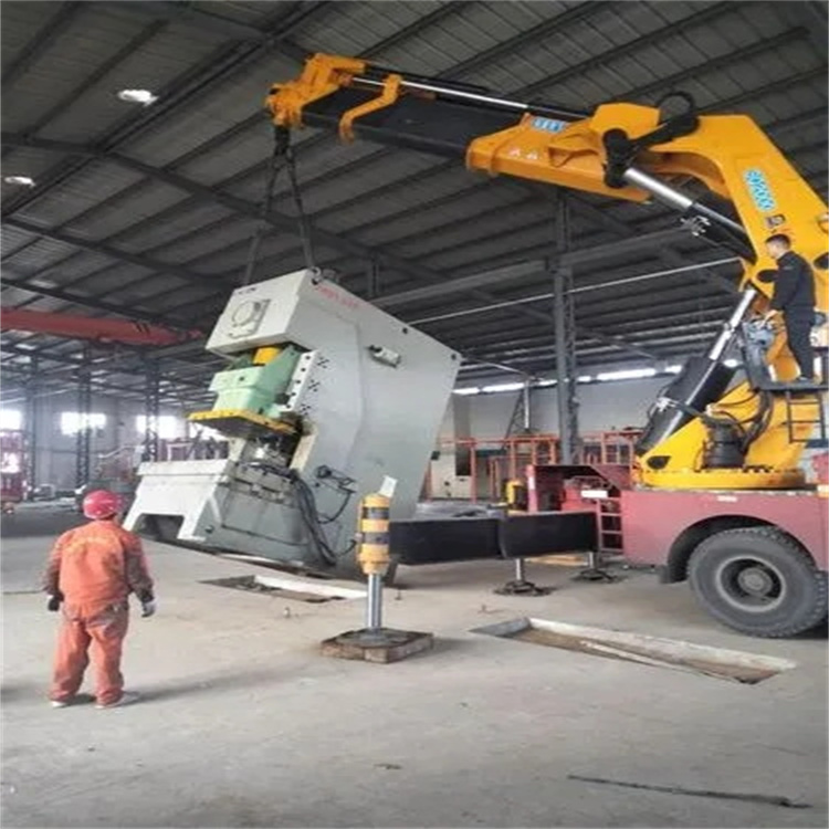 凯里80吨折臂吊车出租附近电话