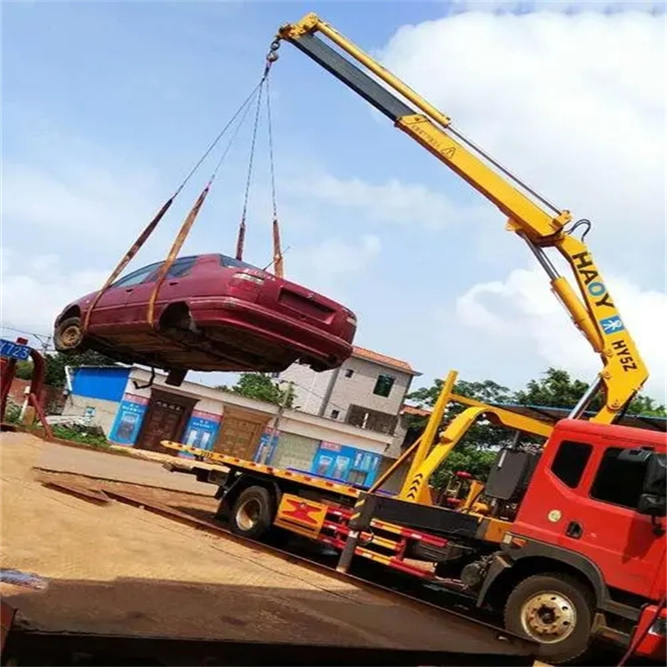 凯里吊车吊汽车的正确方法